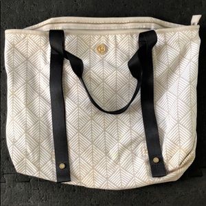 Lululemon bag
